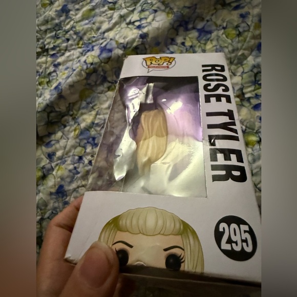 Funko Pop! Doctor Who - Rose Tyler Funko Pop Figure - Picture 8 of 16